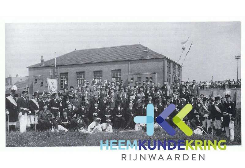 1935-0772 (2)
